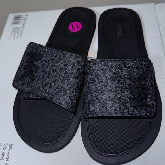 NWT Michael Kors Black Logo Print Sandals, Size 11 - Picture 1 of 4